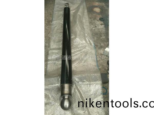 弔車(che)支(zhi)骽油(you)缸(gang)